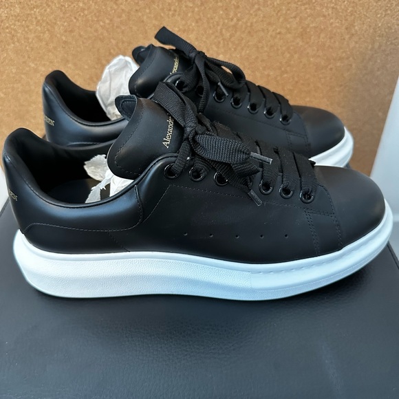 Alexander McQueen sneakers - Picture 2 of 6